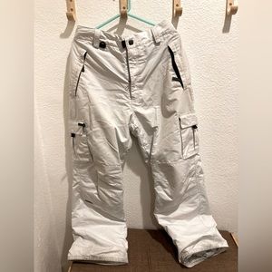 Snowboarding pants